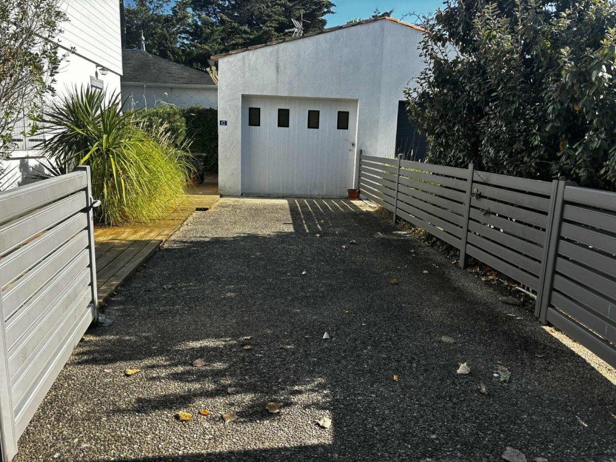 54ir4S-e-f94952678efd4ece9bf97e7a38d89bf6