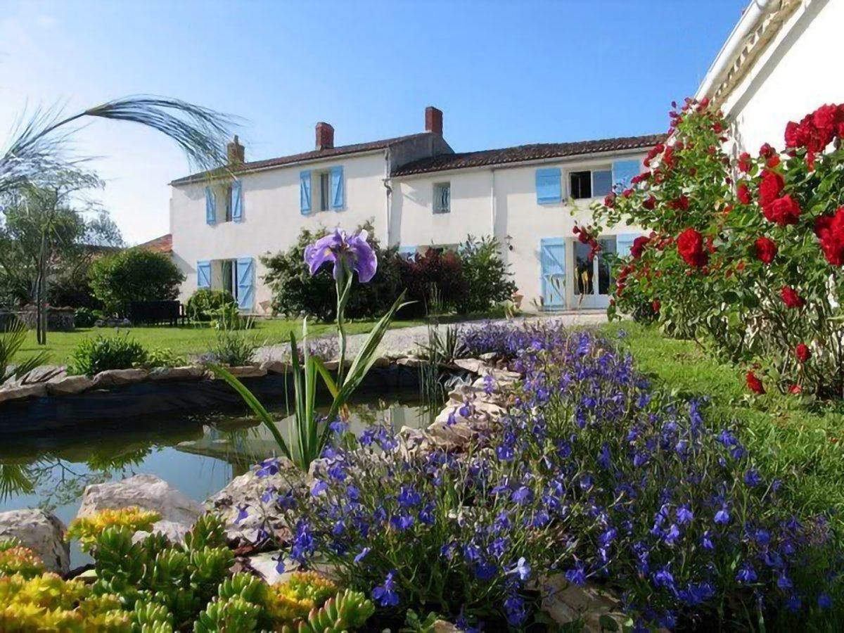 6.Enclos Bleu