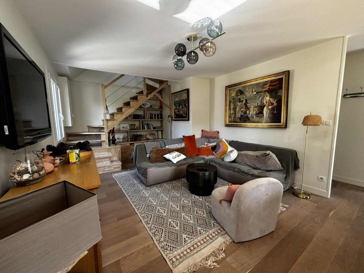 7Px0X0yH-73ab3cbc08624bf3a29c64d04c1419c9