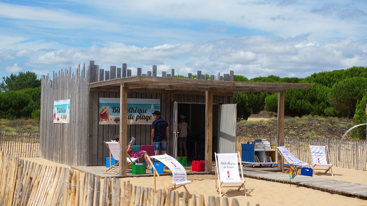 Bibliothèque de plage l’Aiguillon la presqu’ile