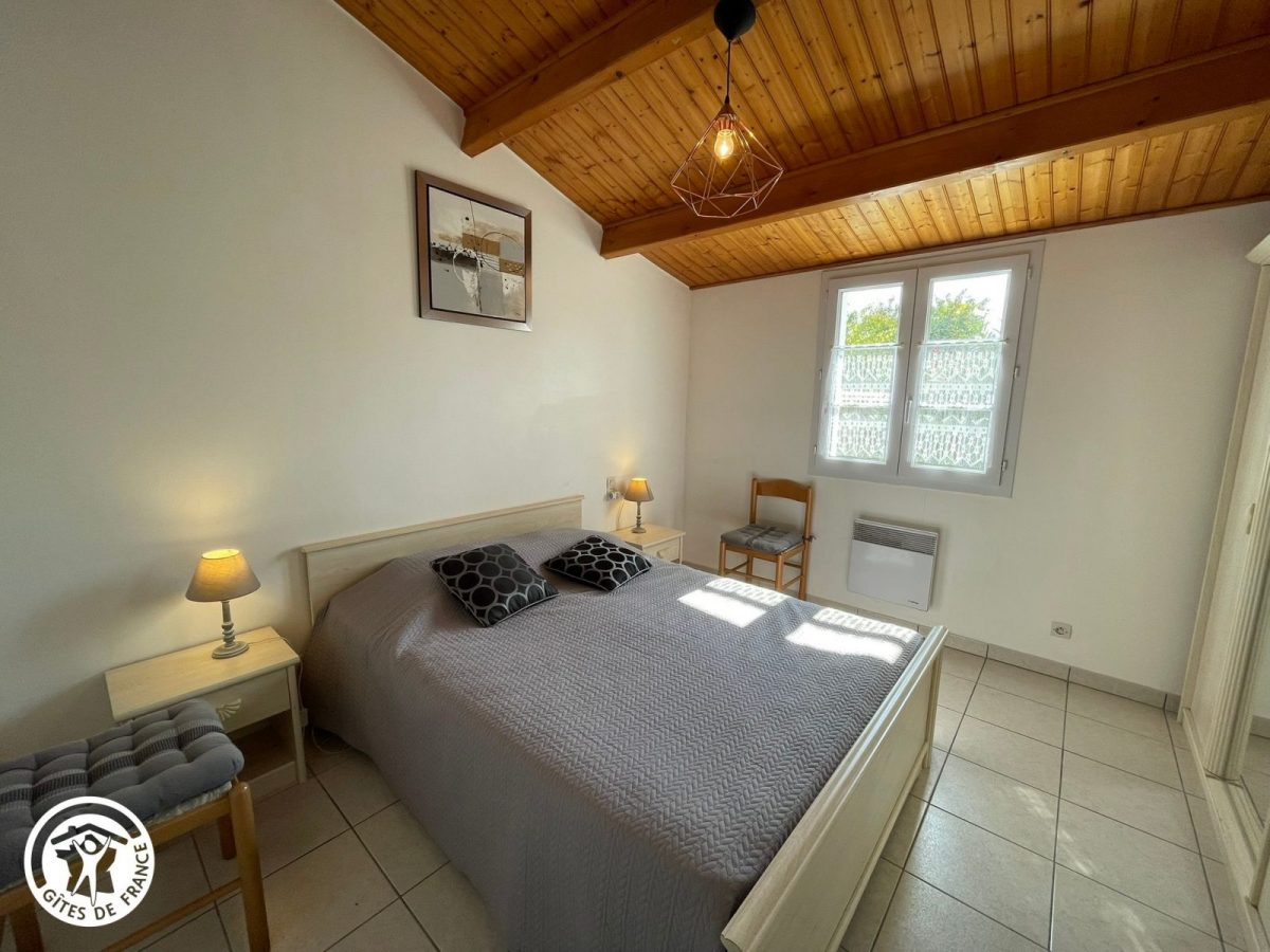 H85G009739-68e8c13e4a453