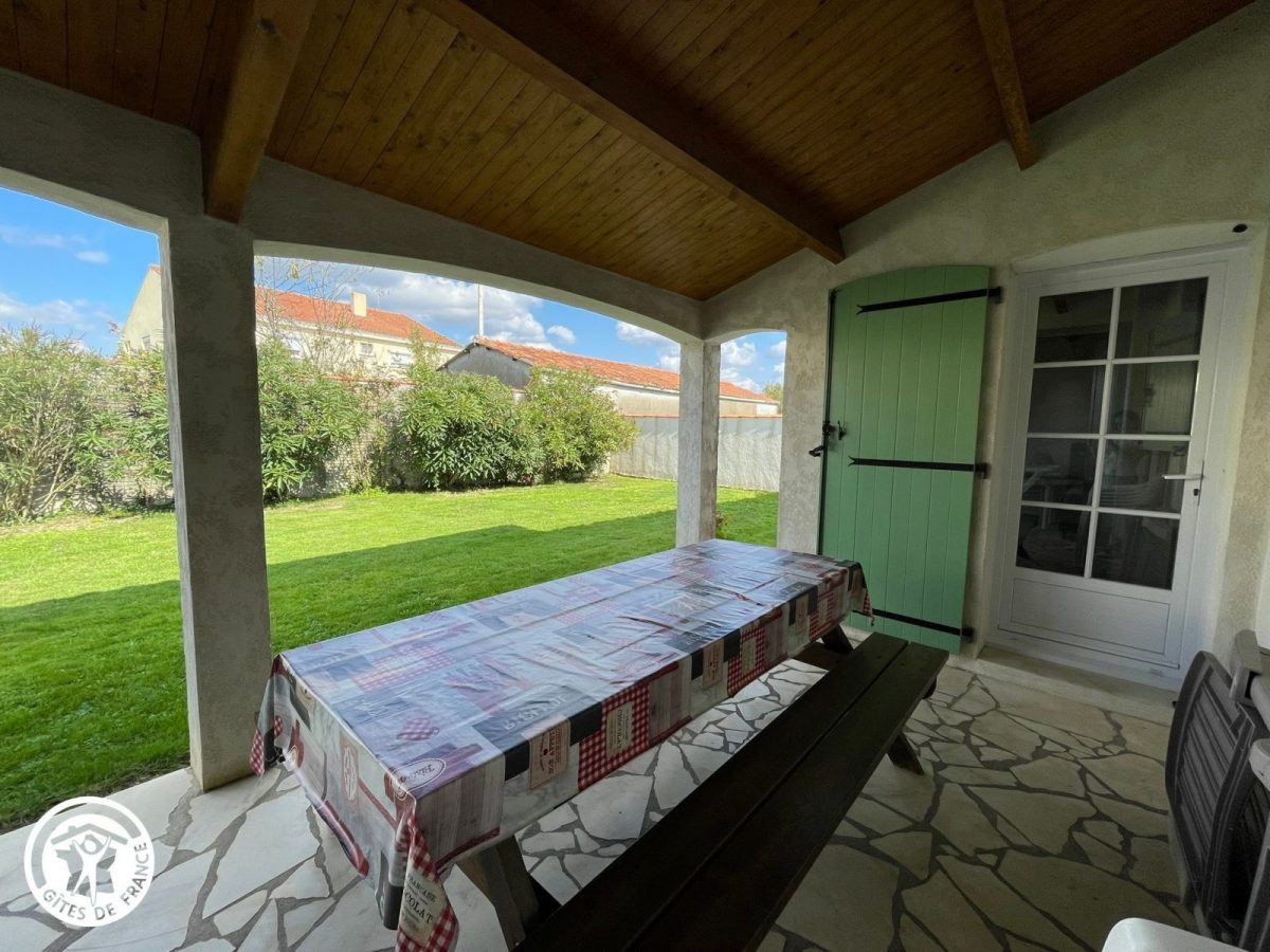 H85G009739-68e8c13f9f76d