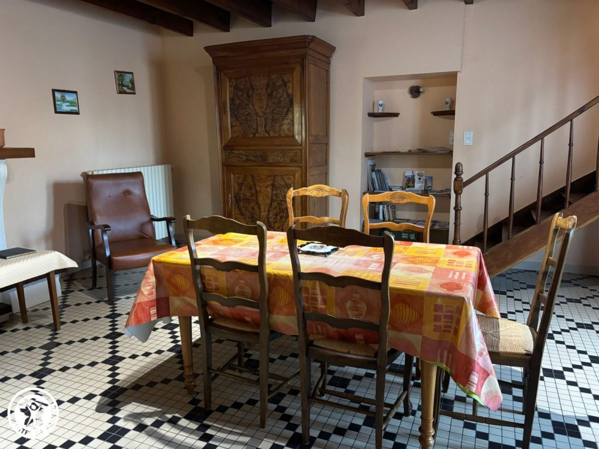 H85G010141-698b0a9d1bfae