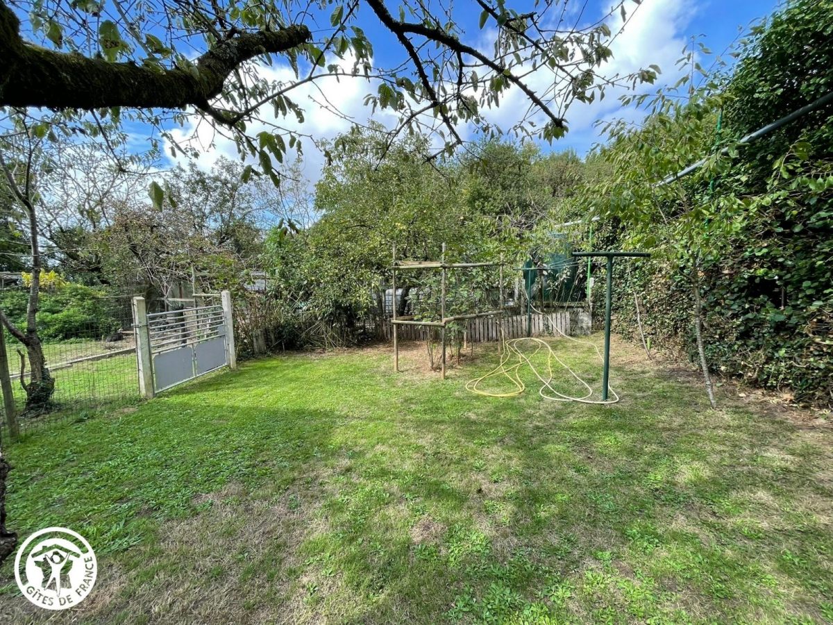 H85G010228-68d2add7f266b