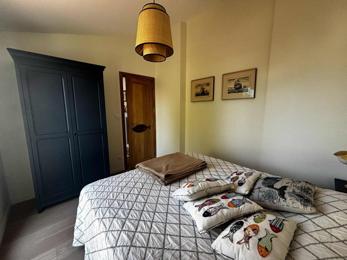 InV5iKUe-b8263cc36162413b8ef8e555c6e524e6