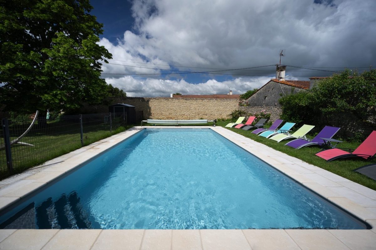 L’ENCLOS BLEU – PISCINE CHAUFFEE