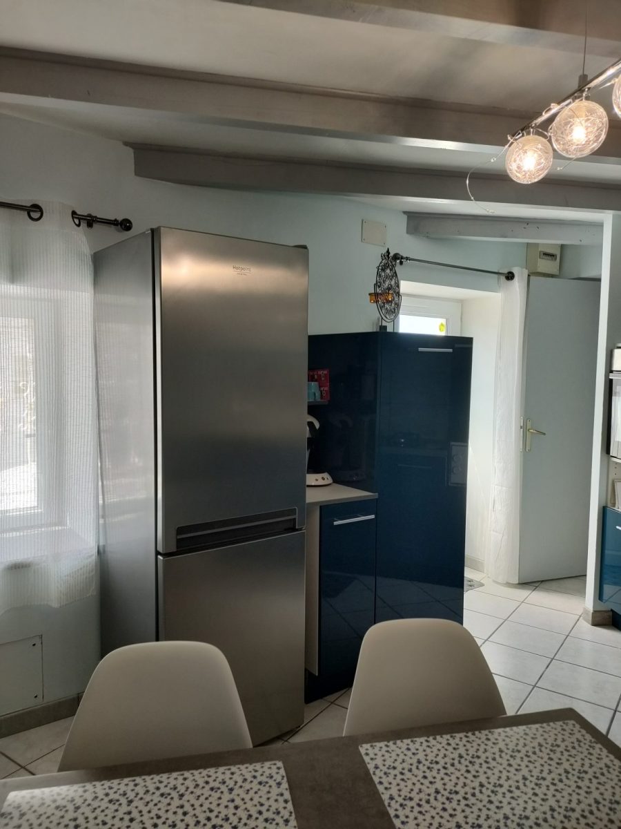 Meublé Marine_Luçon_ Espace de vie avec cuisine  (4)