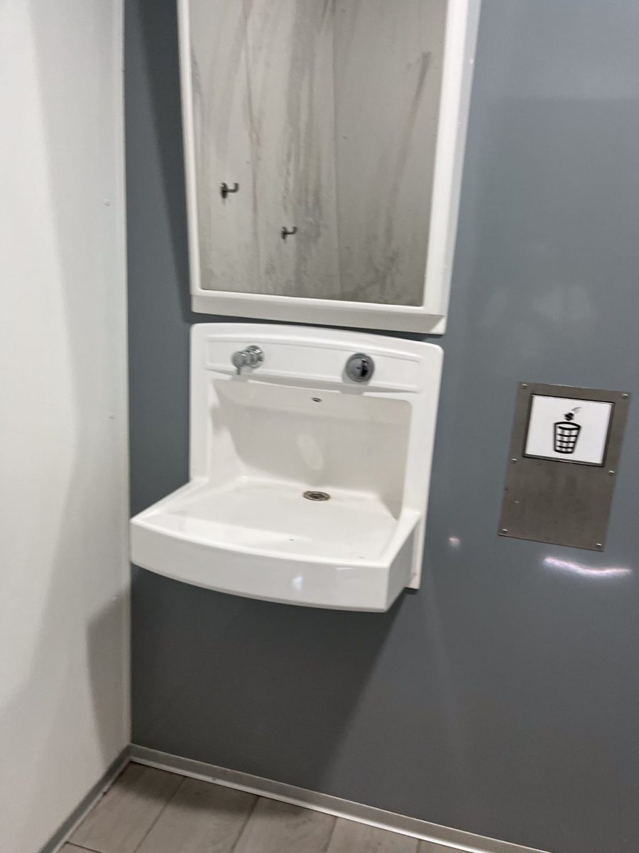 Toilettes publiques -skatepark – La Faute-sur-Mer (8)