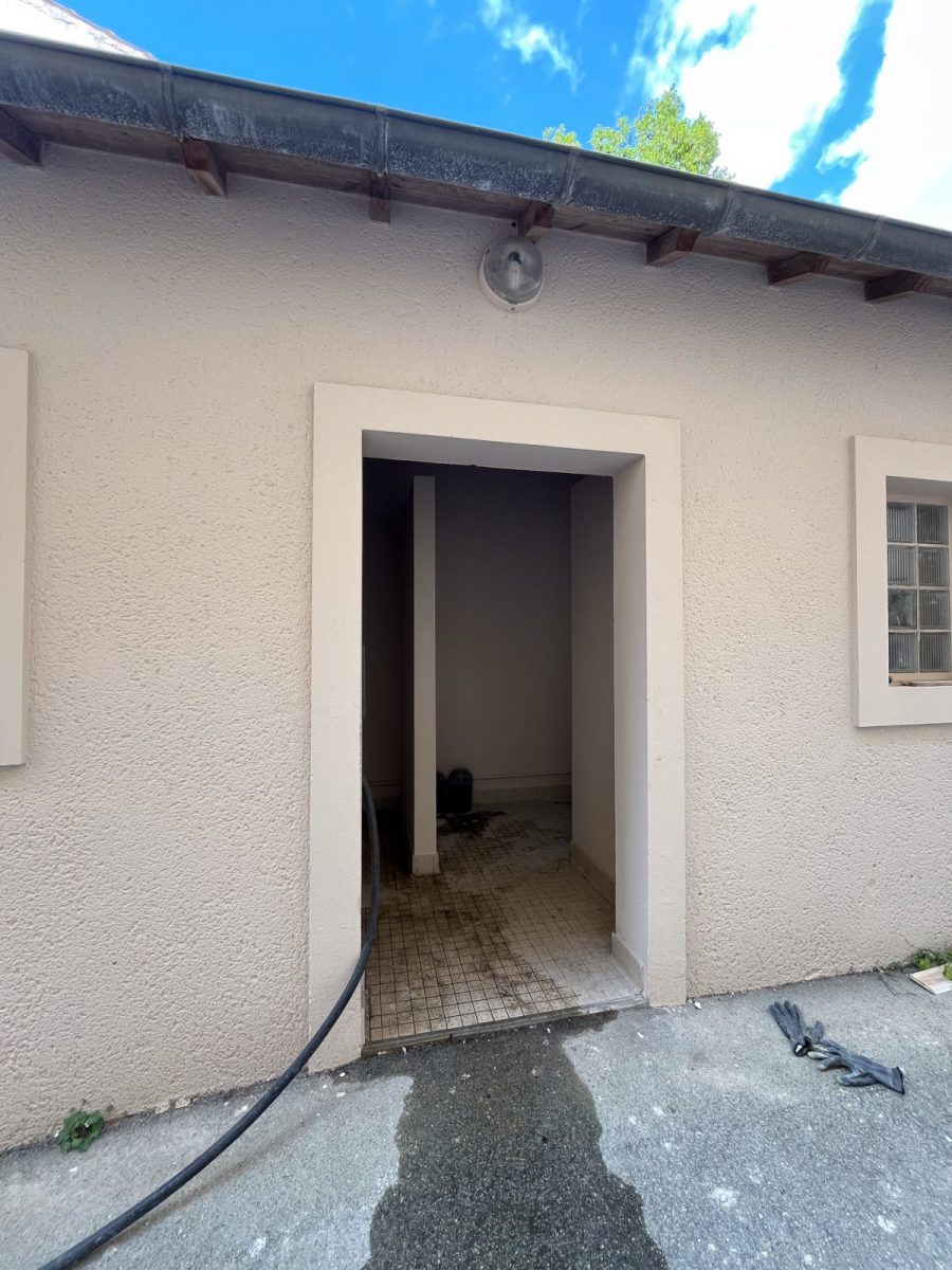 Toilettes-publiques-Mareuil-sur-Lay-Eglise (1)