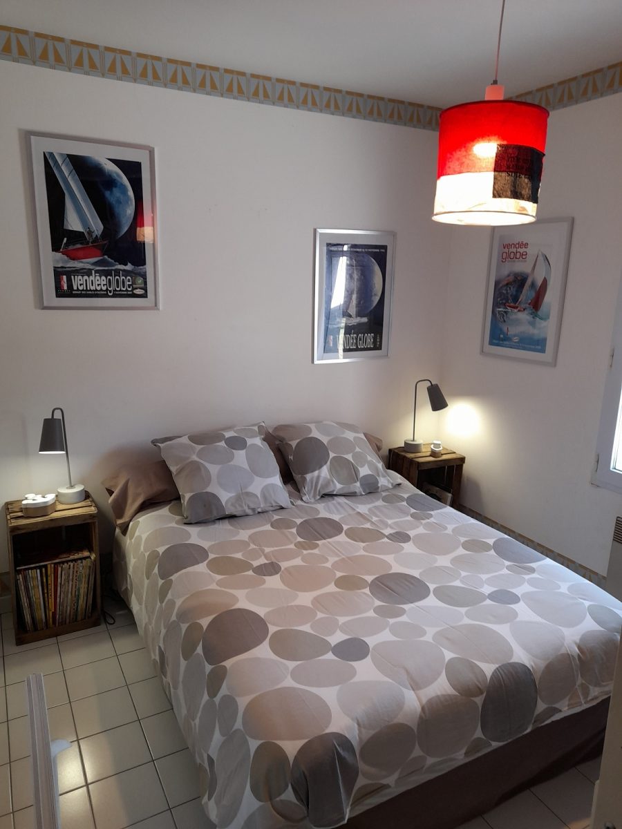 chambre-2-42ce693f9a454f2c8450fd4ed2a7c39c