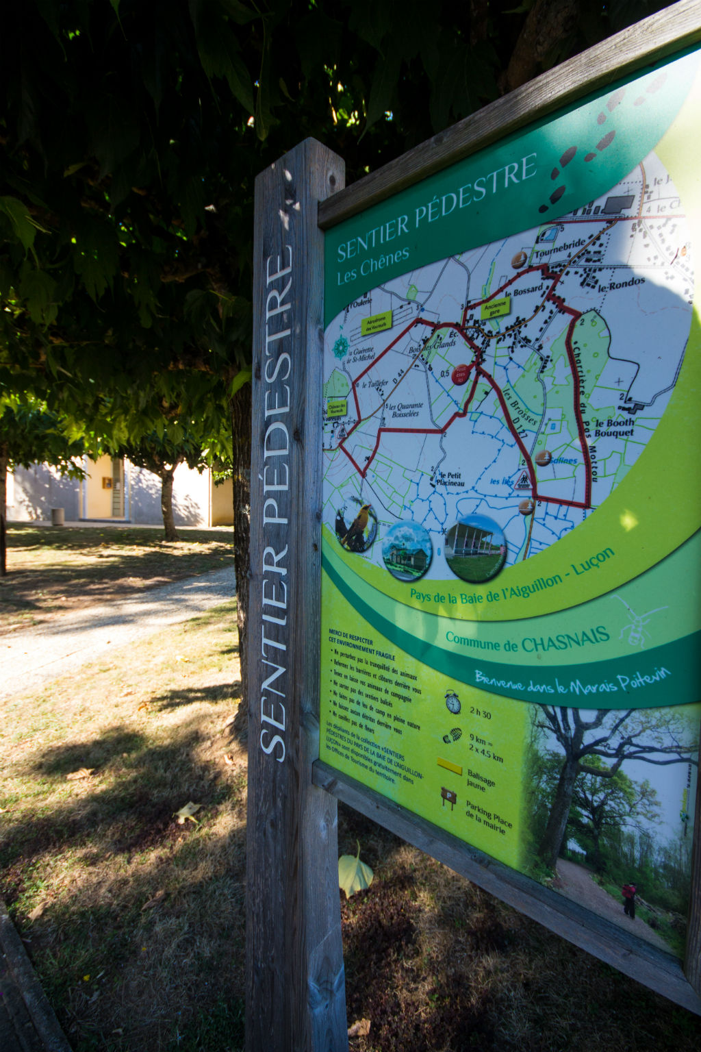 SENTIER PÉDESTRE LES CHÊNES