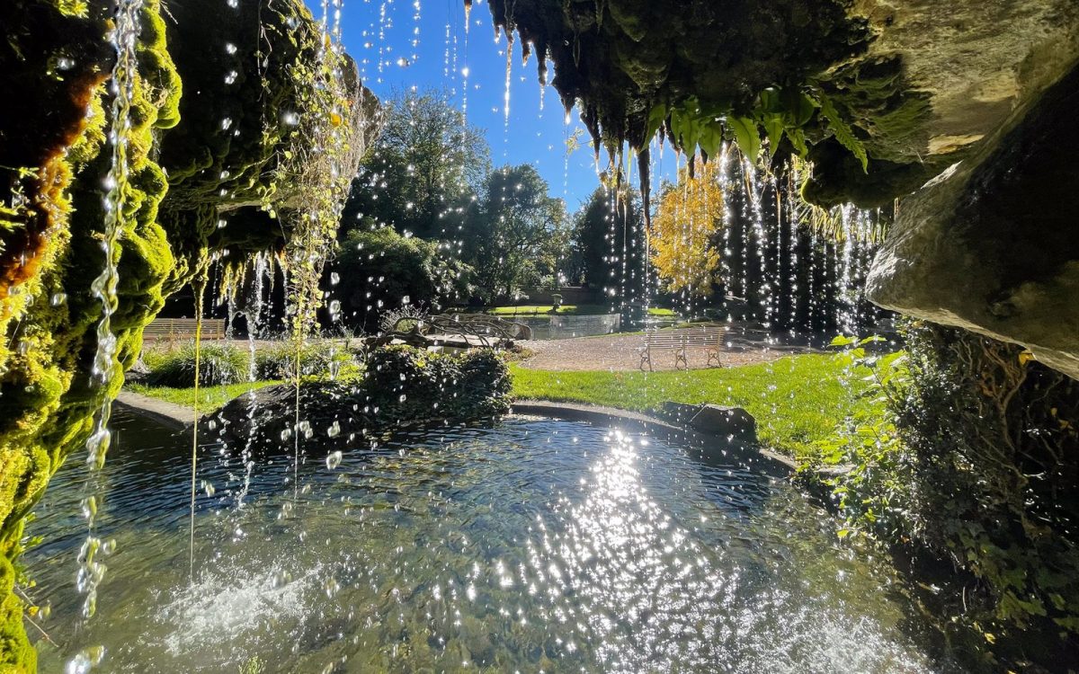 jardin-dumaine-fontaine-grotte_lucon-HP